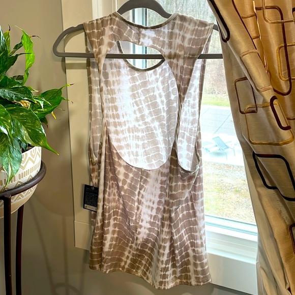 Onzie Cream and Camel Print Athleisure Outfit - Picture 2 of 6